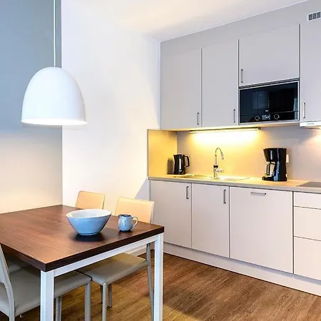 Deichhaeuser Anna Kueste Deichhaeuser Anna Kueste 1-11 דירה בנסרסיל